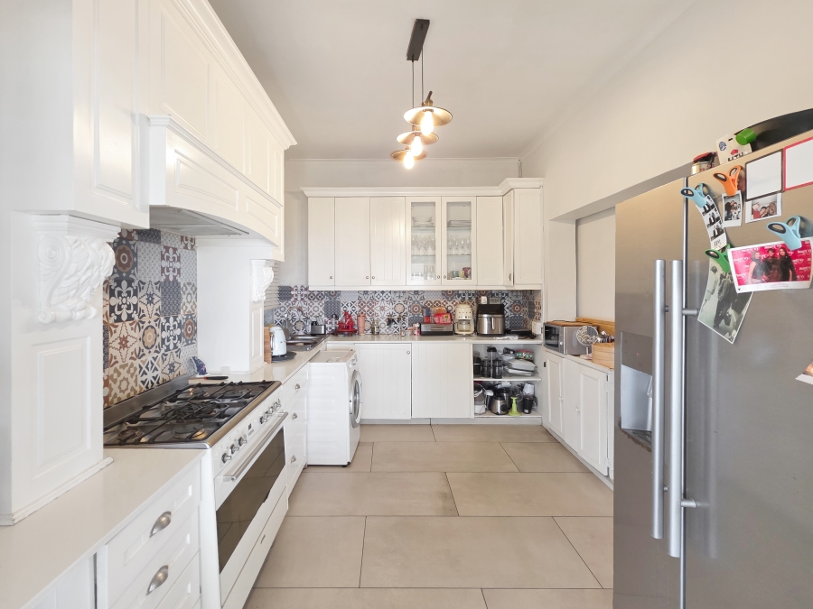 12 Bedroom Property for Sale in Camps Bay Western Cape